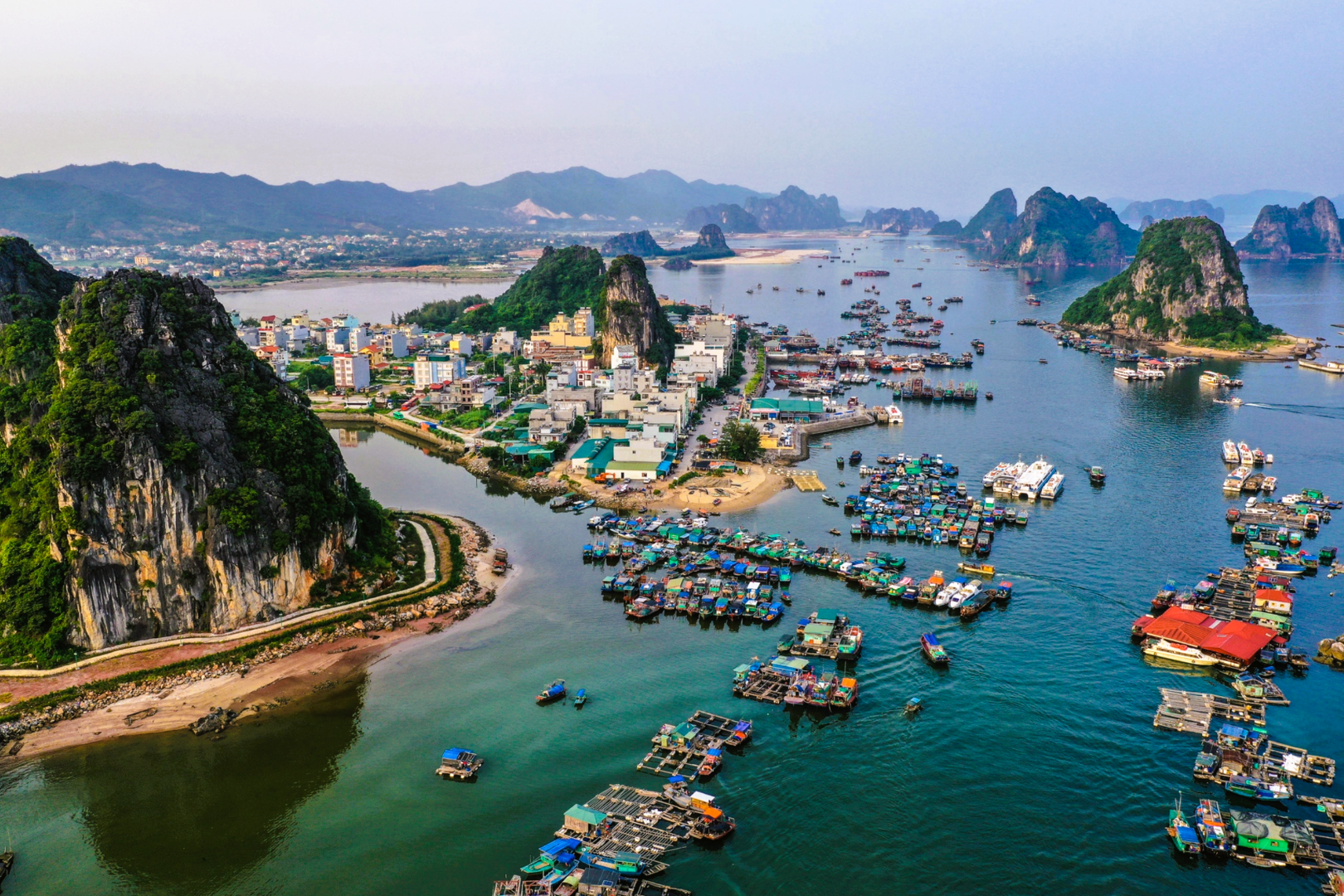 13 Special Economic Zones of Vietnam: Vân Đồn - The Economic Zone of the Future