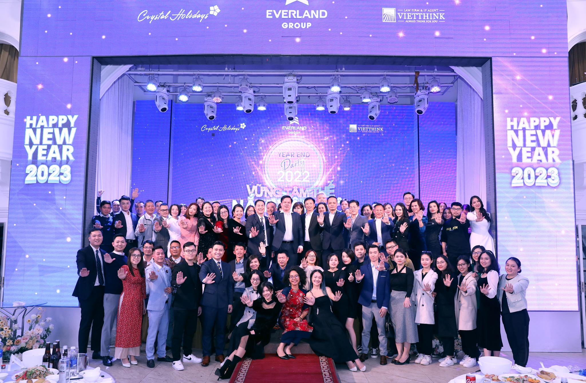 Year End Party 2022 của Tập đoàn Everland với chủ đề “Vững tâm thế - Nắm vận hội”